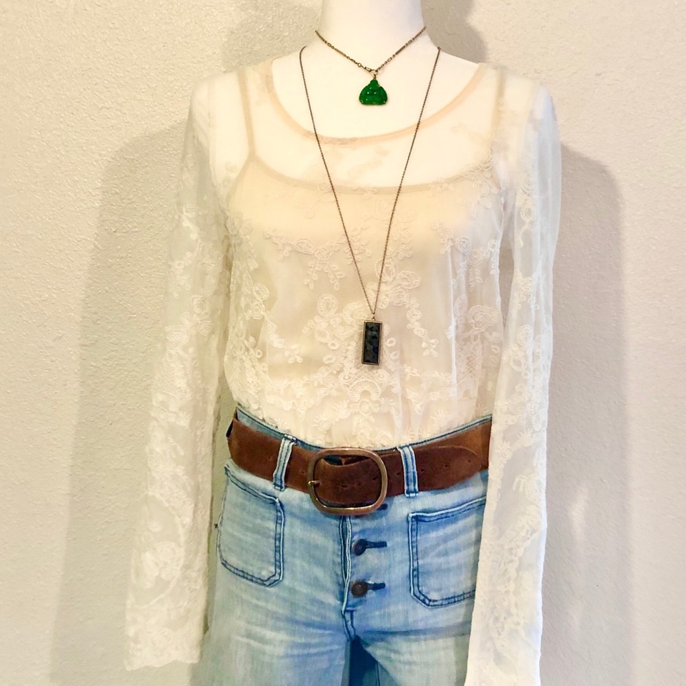 Blu Pepper sheer Lace blouse - Picture 2 of 6